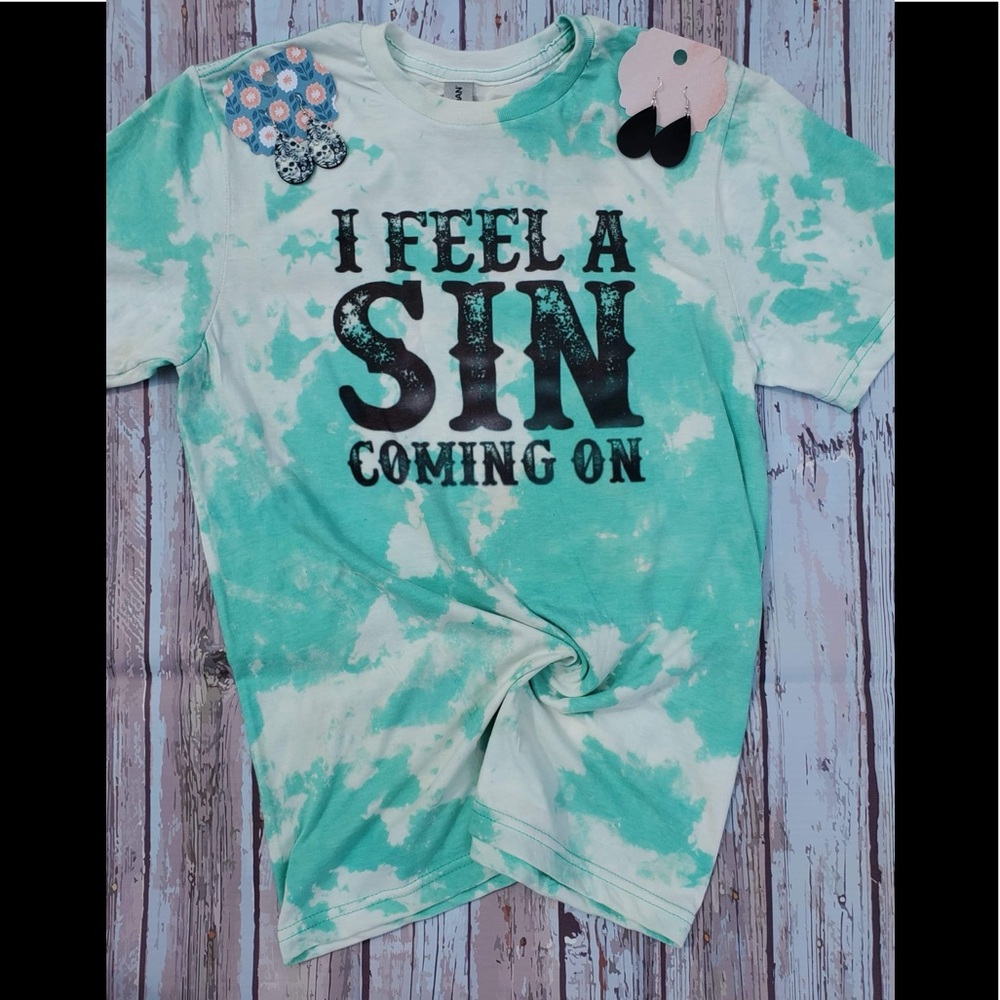 Unisex Womens Bleached Shirt I Feel A Sin Coming On